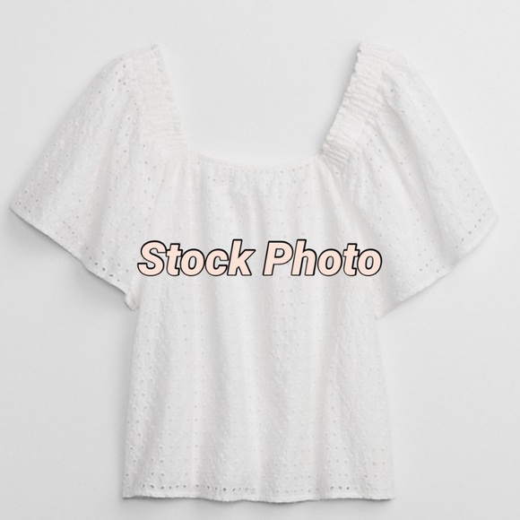 White eyelet top Size Large Flutter Sleeves SKU 3 - Picture 3 of 11